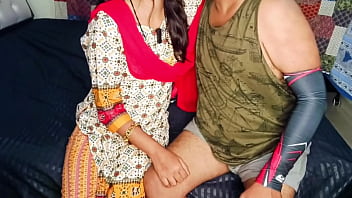 Mami Ko Paise Kamane Ka Asaan Tarika Batakar Bhanje Ne Khoob Choda