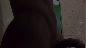 Novinho Batendo Punheta No Banheiro - novinho, verification-video - Video 98527