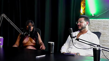 Não Amou Paris, Gostam De Ficar Em Casa Transando, A Chupada Dele é Gostosa, E Seus Fetiches... - Casal Cherie (watch On: Sheer/red)