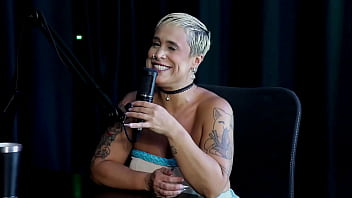 Tem Um Público Misto, é Milf, Pegou Um Que Brochou E Já Passou Muita Raiva, Por Isso Escolhe Suas Batalhas - Just Joana (watch On: Sheer/red)