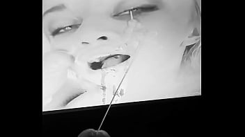 Cumtribute To Lindsey Olsen