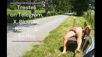 Exhib Selfpiss Public