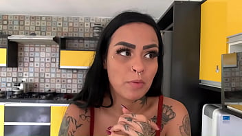 Chamei Um Pintor Para Realizar Um Trabalho Na Minha Casa E Paguei De Outra Forma(completo No Red )