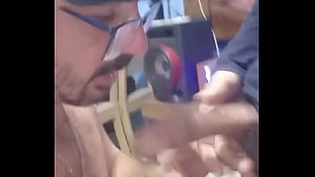 O Cara Fudendo Minha Boca Como Se Fosse Um Cu.