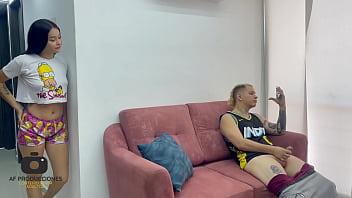 Mi Tímida Hermanastra Me Sorprende Masturbandome Y Se Antoja De Que La Folle Muy Duro Hasta Hacerla_correrse. Me Corro Encima De Ella.