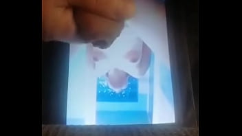 Ich Wichse Ihren Geilen Blow. Sie Weiß Mit Schwänzen Umzugehen Und Liebt Homagen..