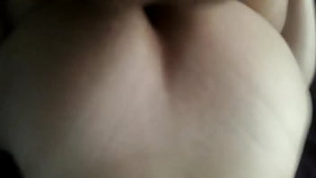 Enchendo O Cuzinho De Porra Quente