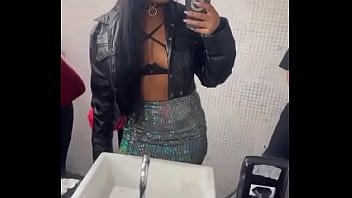 Estava Muito Linda Ptpq ?