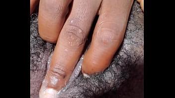 Adorable Chatte Chatouiable