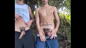 Novinho Dotado Me Fodeu Na Trilha E Estranhos Participaram