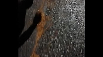 Mostrando Os Peitos Na Rua