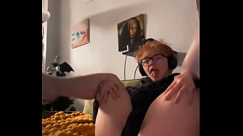 Late Night Pussy Play Ftm