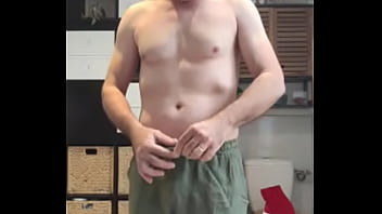 Nicolas Turiaf Marié A Manon Bleuse Se Branle Avec Des Jouets A La Webcam