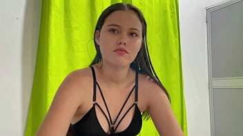 Mi Hermanastra Guarda El Secreto Cuando Me Ve Masturbándome De No Contarle A Mis Padres A Cambio De Follarla Duro. Hg - latina, sexy, ass, creampie, amateur, homemade, squirting, party, cum-on-ass, big-tits, taboo, culon - Video 87020