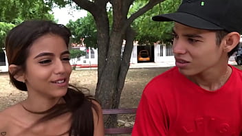 Nuestros Padres No Están Y Aprovechamos La Casa Sola Y Mi Hermanastro Me Folla Bien Rico Y Duro Por Mi Coño Apretado Historia Completa