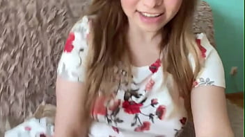 Teen Squirting Very Wet Pussy Moaning Loudly