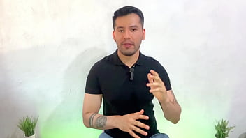 Joven Twink Dotado Penetra A Pelo Por Primera Vez Al Amigo Militar Musculoso De Su Papá! Relato Sexual