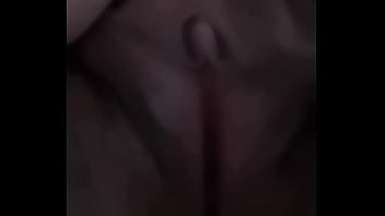 骚逼好想要大鸡巴操进来 快痒死了