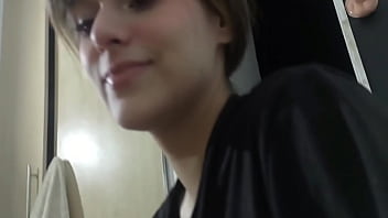 Juego Descuidado Con Hermanastra Y Le Termine Follando Su Coño Apretado Y Rosado Historia Completa