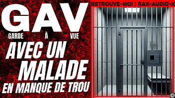 Un Bobo Se Fais Humilier Et Souillé Par Son Codétenue A Moitié Taré