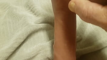 Sandy Plays With Boi Pussy