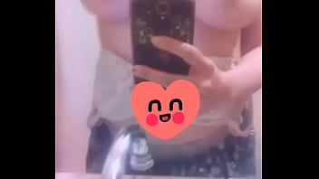 Yessi Marlene Enseñando Sus Tetotas