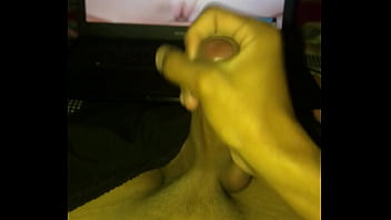 Novinho Assistindo Porn_ E Gozando Gostoso