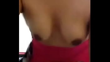 Sola Con Su Almohada