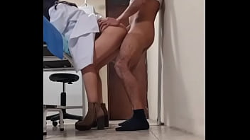 Enfermera Mexicana Nataly Follando Con Su Jefe