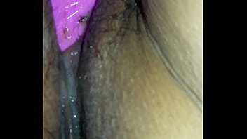 Putita Mary Masturbandose En La Cama