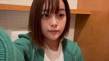 オナニーしてたら、隣の部屋にいる人にオナニーしてるのがバレそうになりました...