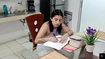 Mi Hermanastra Me Hace Una Broma Sexual Haciéndose Pasar Por Mi Nuevo Juguete Tantaly - Porno En Espa_ol