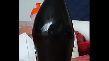 Kalle Mit 2 Dicken Plugs In Einer Männerfotze