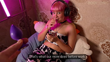 Stepbrother Found Her Anal Plug, But Stepsister Was Not Confused