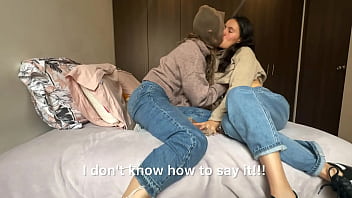 La Vecina Me Enseña A Probar Las Medias Veladas Que Compre Para Usar Con Mi Esposo