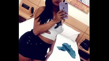 Me Comporto Bem, Mas Também Sou Muito Safadinha Quando Quero