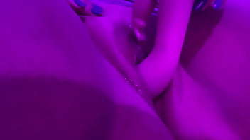 Socando O Vibrador Gostoso Na Buceta E Deixando Ela Molhadinha