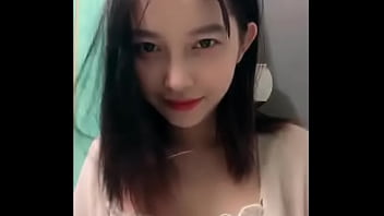 Phim sex việt nam em sinh vi_n trường D_m Tặc khoe th_n bán d_m