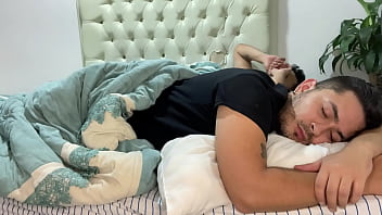 Padrastro Me Confunde Cuando Duermo Me Come El Culo A Pelo Y Me Lo Deja Lleno De Leche Caliente