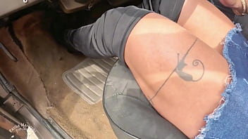 Strong Revving, Spinning Tires And Cranking