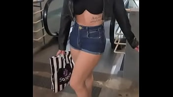 E Ai, Vc Quer Namorar Comigo?passear De Mãos Dadas No Shopping, Topa?