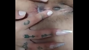 Puta Novinha Cospe Na Mao Para Dar O Cu Pro Caralhudo