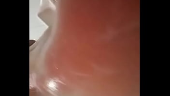 Solo Faltas Tú En Esta Ducha Rica Papi