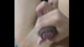 寸止め途中でちょっとおもらし射精