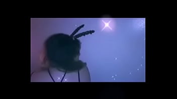 Usagi Shakes Her Fat Booty Slowly