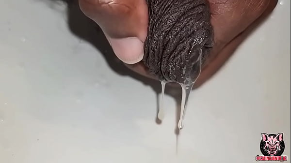 Pra Quem Tem Sede De Mijo. #mijo #piss #fetiche #fetish #uncut