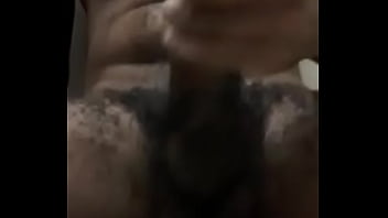 Adoro Mexer No Meu Mamilo Enquanto Umazinha. E Voc_s? Pra Galera Que Curte Matagal De Macho Preto.