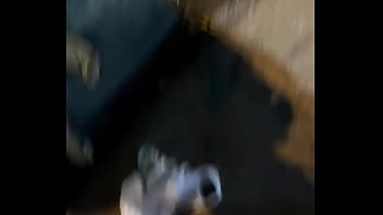 Cheguei na central, ele passou por mim e falou _koé paizão_. Eu respondi _koé_ e segui. Parei, liguei a c_mera...