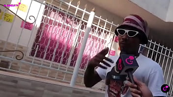 Surgiéndo En El Bajo Mundo