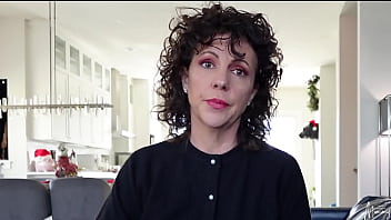 Stepmom Comes Home For Blowjob